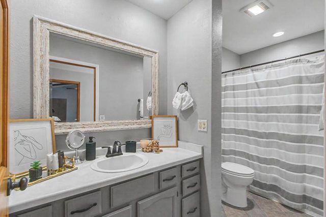 818 Saddle Ridge, Portage, WI 53901