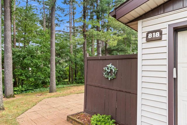 818 Saddle Ridge, Portage, WI 53901