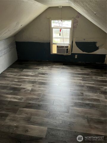 206 Van Buren, Centralia, WA 98531