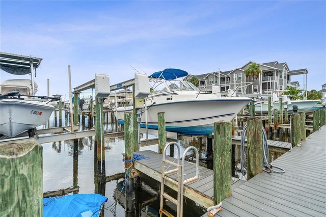 5722 BISCAYNE COURT 308, New Port Richey, FL 34652