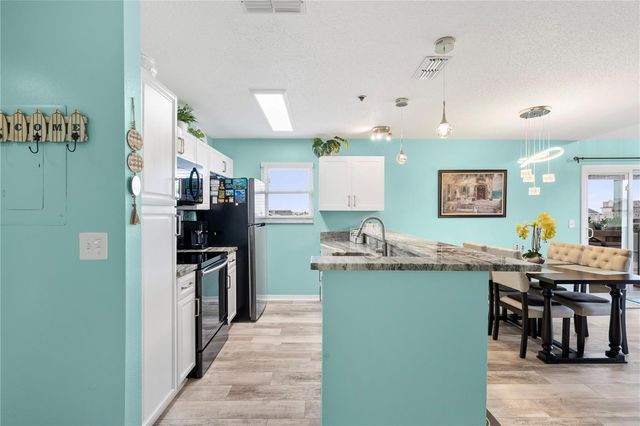 5722 BISCAYNE COURT 308, New Port Richey, FL 34652