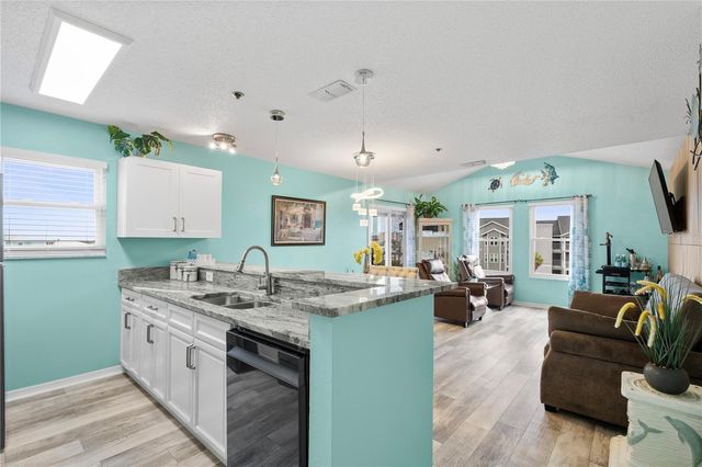 5722 BISCAYNE COURT 308, New Port Richey, FL 34652