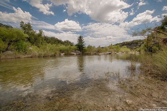 TBD English Crossing, Bandera, TX 78003