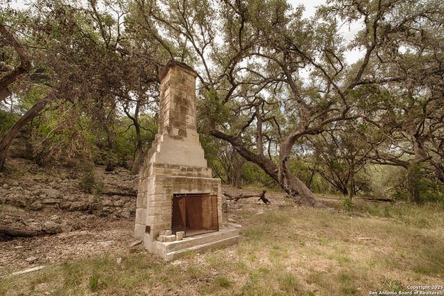 TBD English Crossing, Bandera, TX 78003