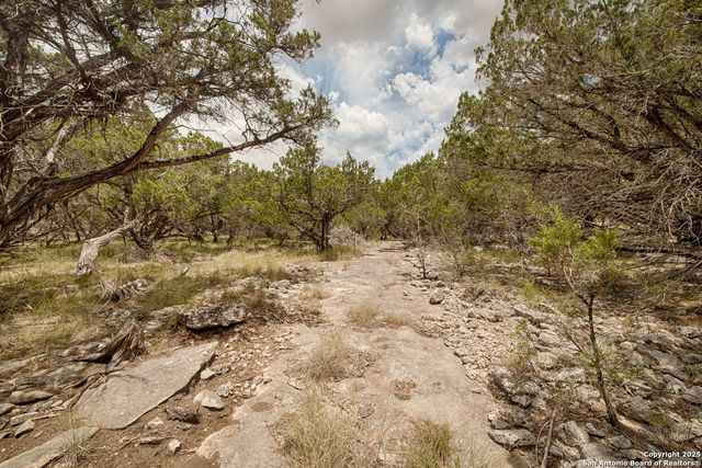 TBD English Crossing, Bandera, TX 78003