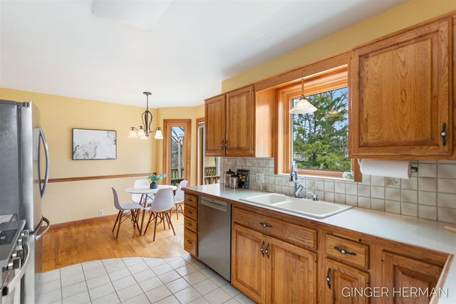 7708 Hazel Drive, Jenison, MI 49428