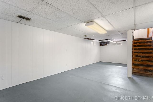 7708 Hazel Drive, Jenison, MI 49428