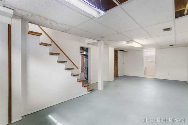 7708 Hazel Drive, Jenison, MI 49428