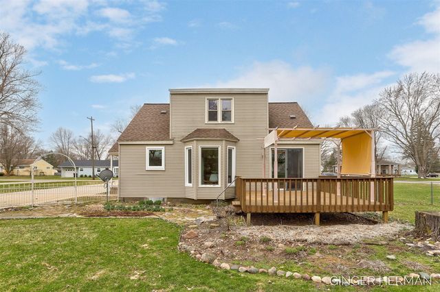 7708 Hazel Drive, Jenison, MI 49428