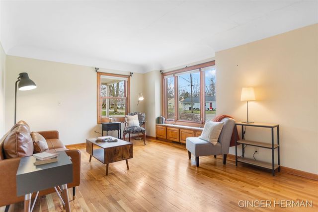 7708 Hazel Drive, Jenison, MI 49428