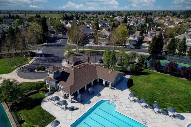 2445 Berryessa Ct, Tracy, CA 95304