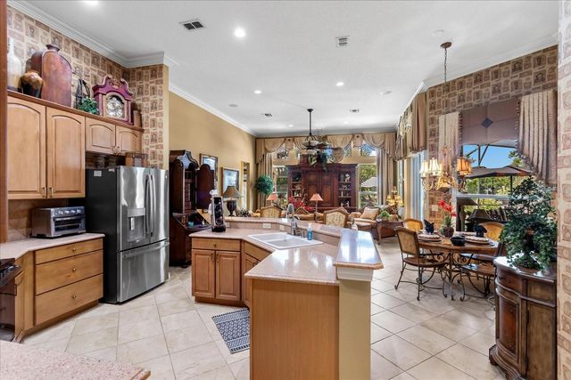 131 ALEXANDRIA PLACE DRIVE, Apopka, FL 32712