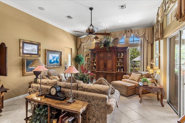 131 ALEXANDRIA PLACE DRIVE, Apopka, FL 32712