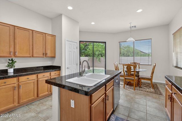 7445 E EAGLE CREST Drive 1004, Mesa, AZ 85207