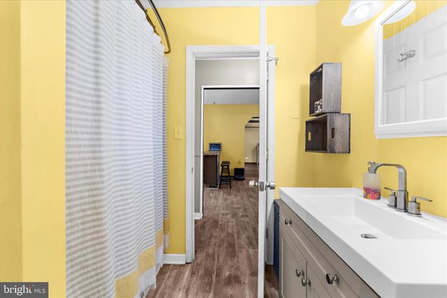 110 RHODE ISLAND AVE, Earleville, MD 21919