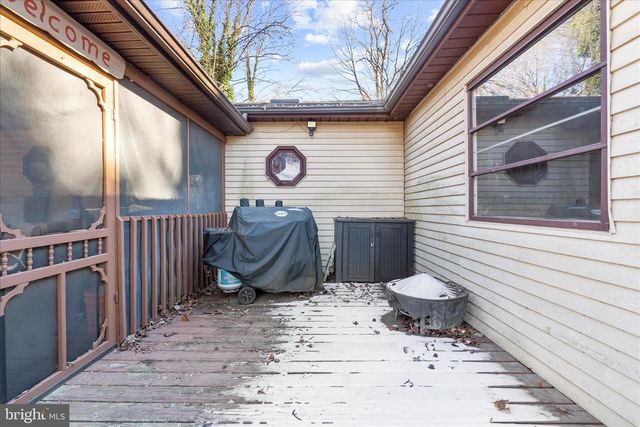 110 RHODE ISLAND AVE, Earleville, MD 21919