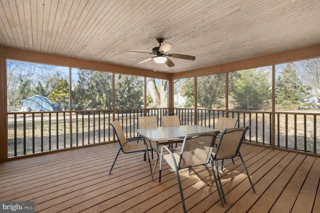 110 RHODE ISLAND AVE, Earleville, MD 21919