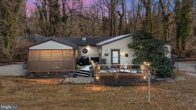 110 RHODE ISLAND AVE, Earleville, MD 21919