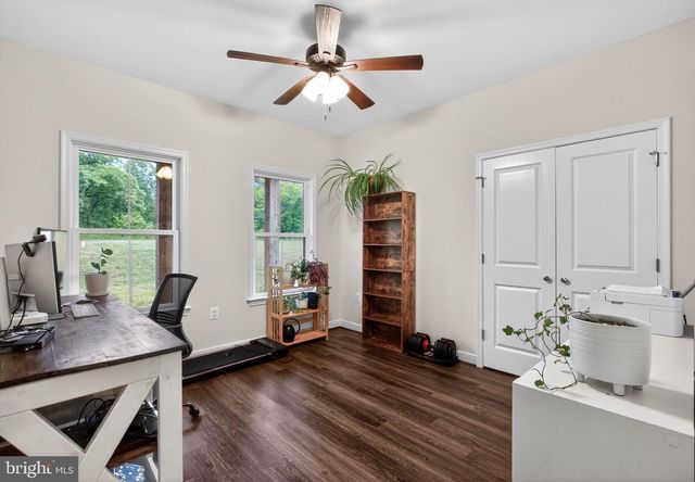 19178 SEALS RD, Bowling Green, VA 22427