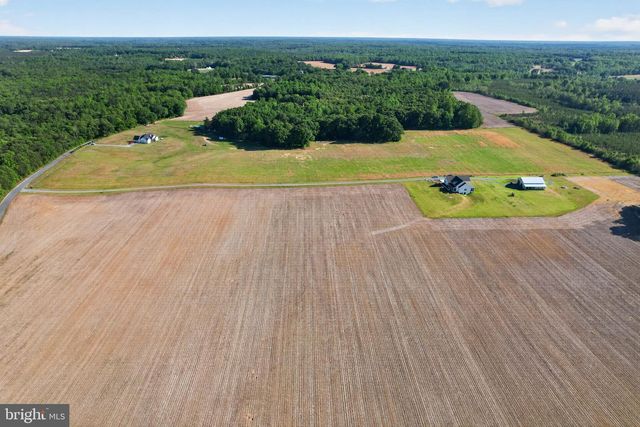 19178 SEALS RD, Bowling Green, VA 22427