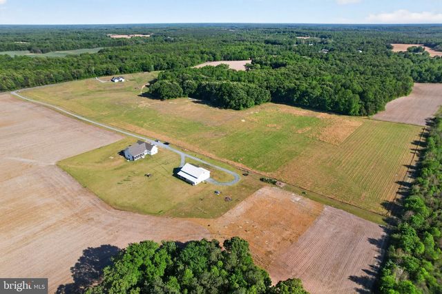 19178 SEALS RD, Bowling Green, VA 22427