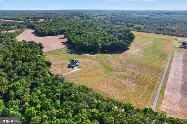 19178 SEALS RD, Bowling Green, VA 22427