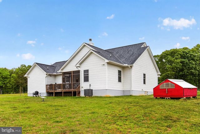 19178 SEALS RD, Bowling Green, VA 22427