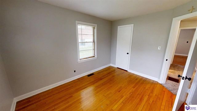 327 Sycamore Street, Elizabethtown, KY 42701