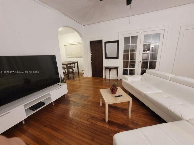 315 Navarre Ave, Coral Gables, FL 33134