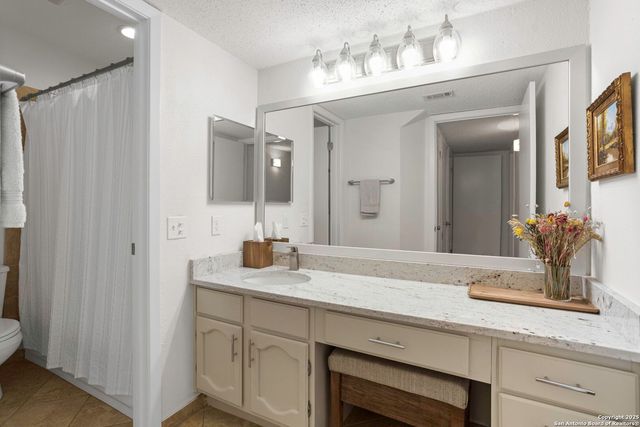 5334 Walnut Vista, San Antonio, TX 78247
