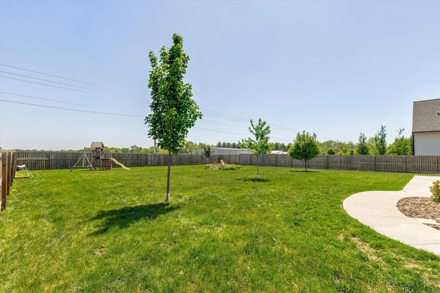 820 NW Spruce Avenue, Earlham, IA 50072
