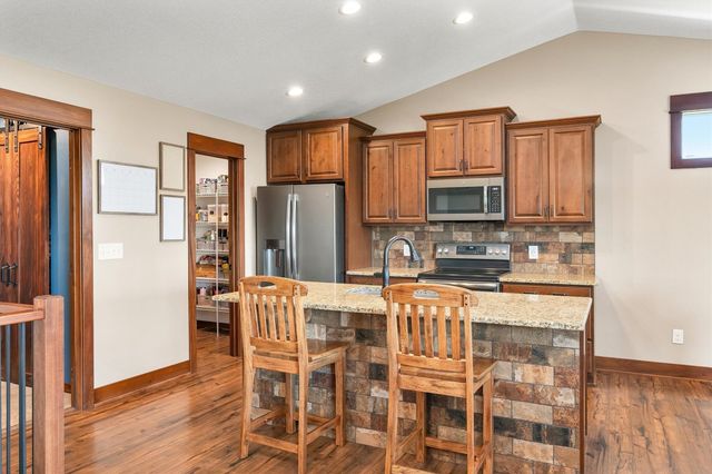 820 NW Spruce Avenue, Earlham, IA 50072
