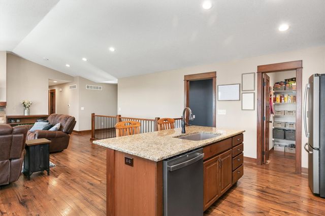 820 NW Spruce Avenue, Earlham, IA 50072