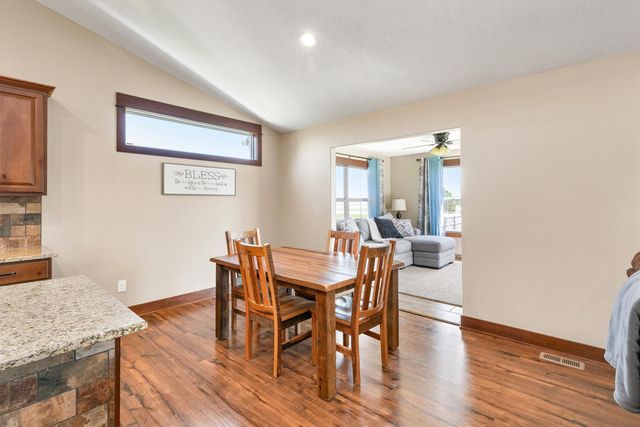 820 NW Spruce Avenue, Earlham, IA 50072
