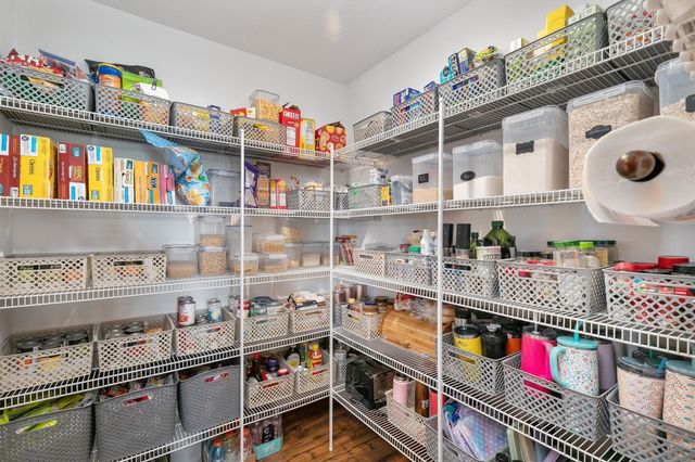 820 NW Spruce Avenue, Earlham, IA 50072