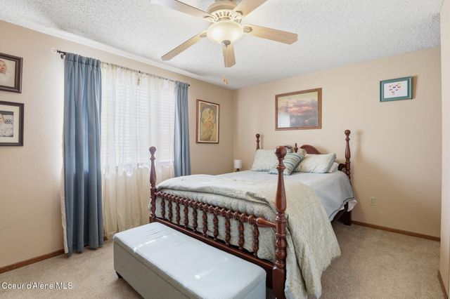 1490 N Glasgow DR, Post Falls, ID 83854