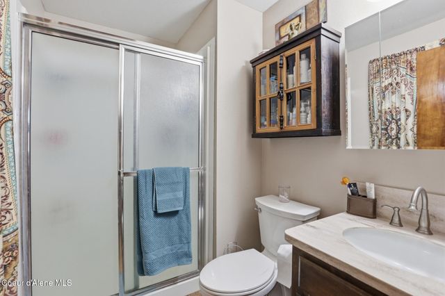 1490 N Glasgow DR, Post Falls, ID 83854