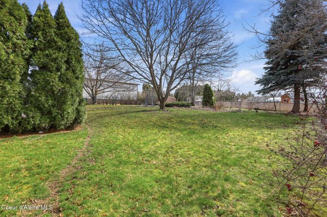 1490 N Glasgow DR, Post Falls, ID 83854