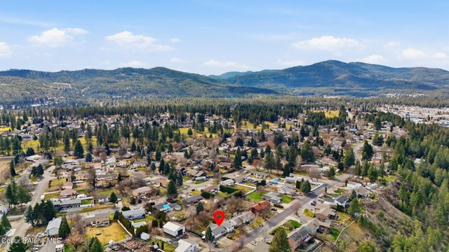 1490 N Glasgow DR, Post Falls, ID 83854