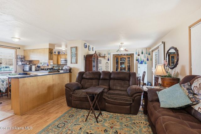 1490 N Glasgow DR, Post Falls, ID 83854