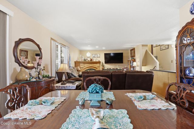 1490 N Glasgow DR, Post Falls, ID 83854