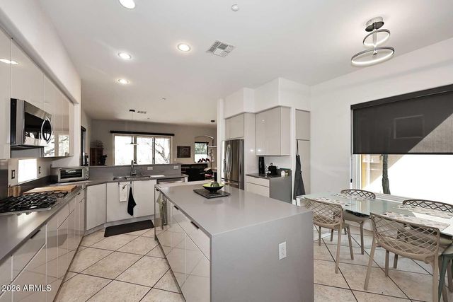 7374 E Eagle Feather Road, Scottsdale, AZ 85266