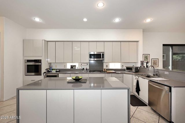 7374 E Eagle Feather Road, Scottsdale, AZ 85266