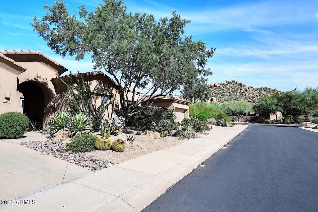 7374 E Eagle Feather Road, Scottsdale, AZ 85266 — photo 2