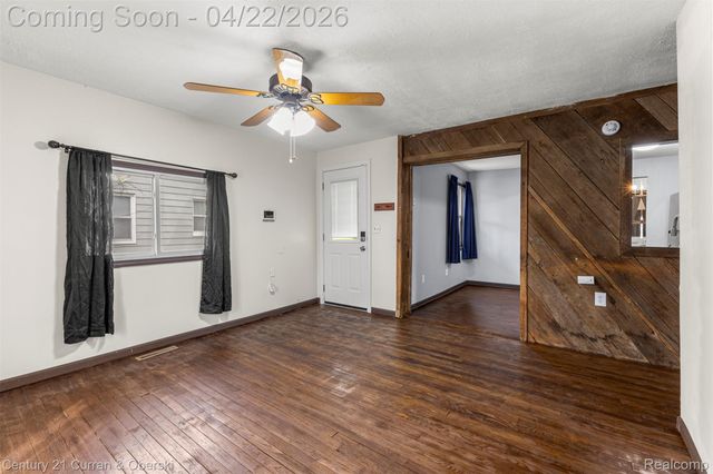 977 Boston Avenue, Waterford Charter Township, MI 48328