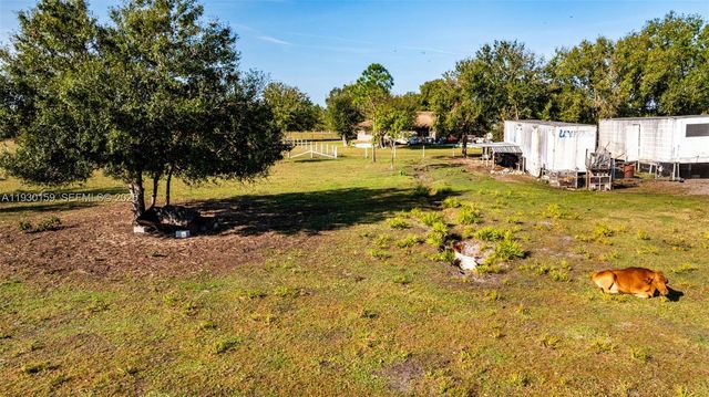 1472 N CHAROLAIS RD, Other City - In The State Of Florida, FL 33935