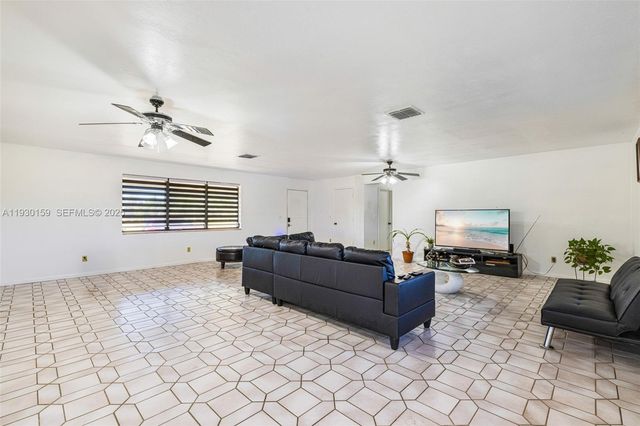 1472 N CHAROLAIS RD, Other City - In The State Of Florida, FL 33935