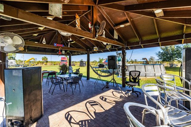 1472 N CHAROLAIS RD, Other City - In The State Of Florida, FL 33935