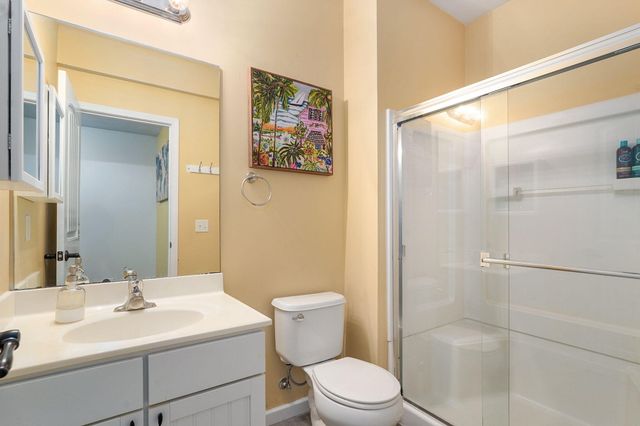 2253 W Drake Street, Springfield, MO 65810