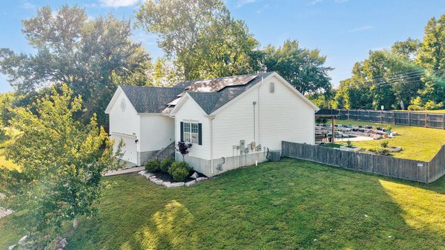 2253 W Drake Street, Springfield, MO 65810